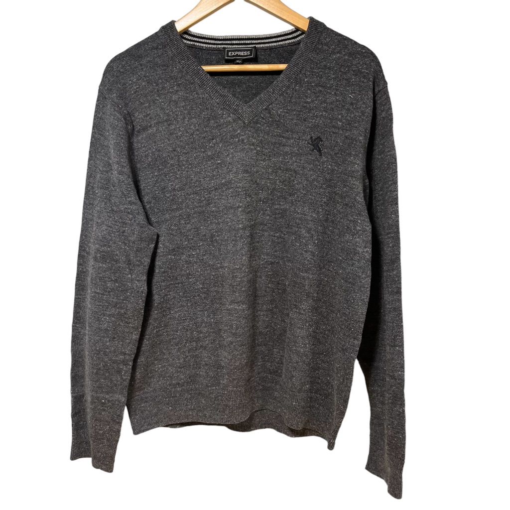 Express Mens Charcoal Gray Marl V-Neck Cotton Sweater Lion Logo Size M #175